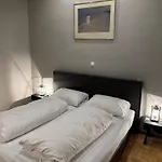 Carlton Suites