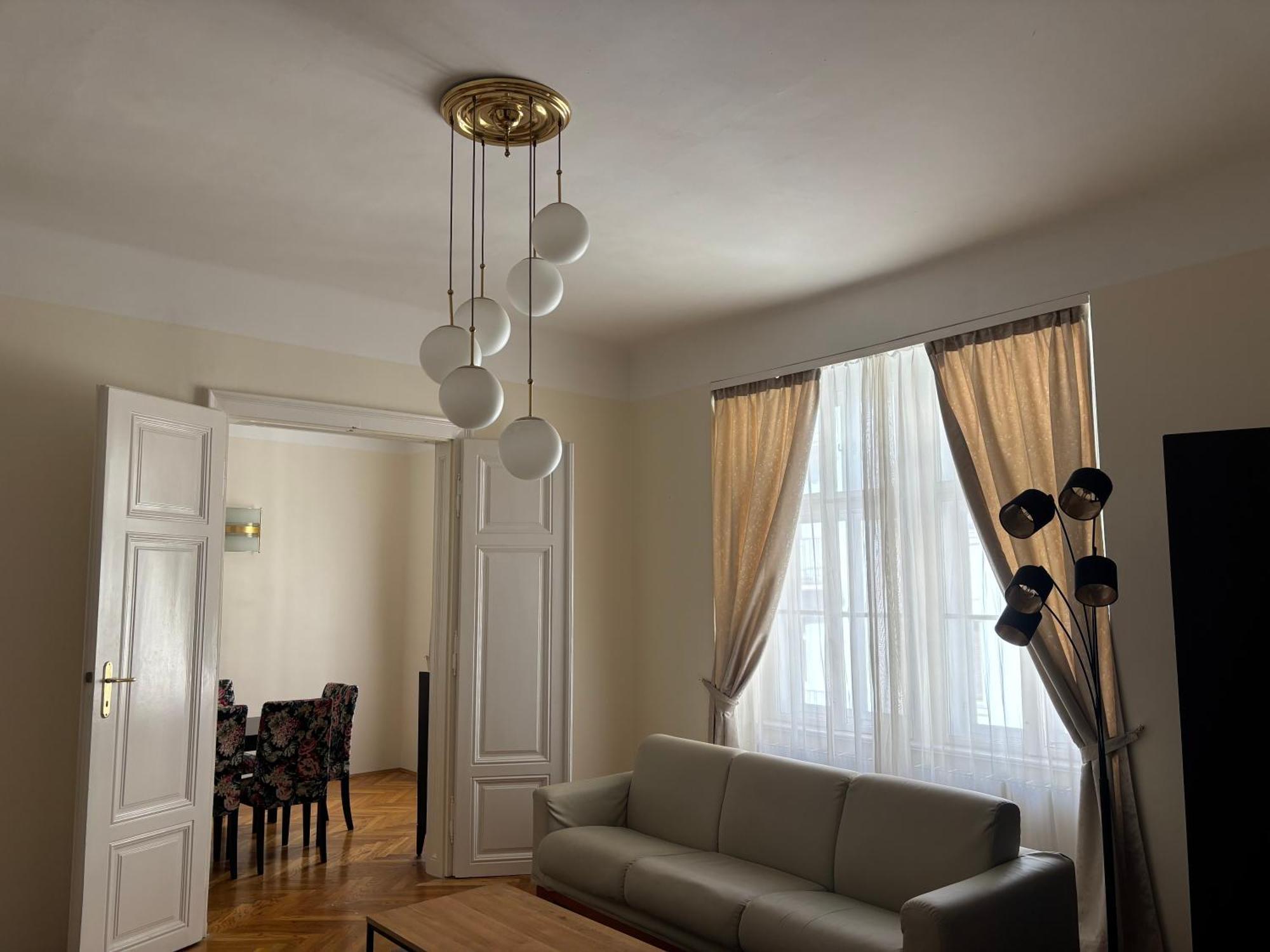 Carlton Apartamento Viena