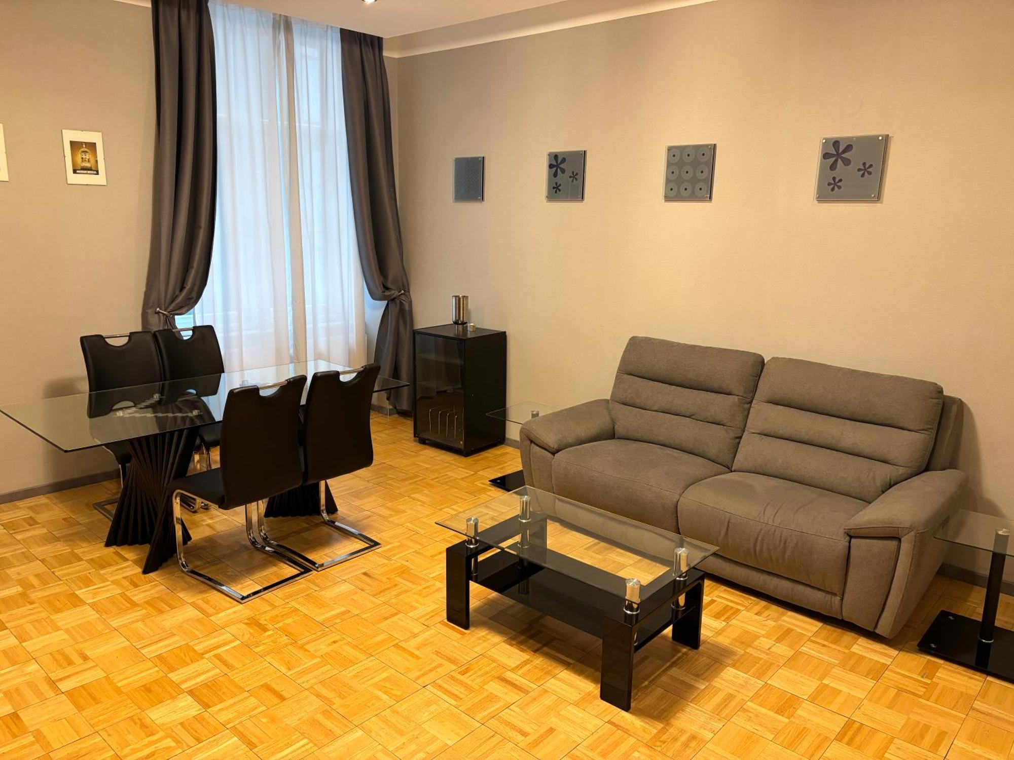 Carlton Apartamento Viena