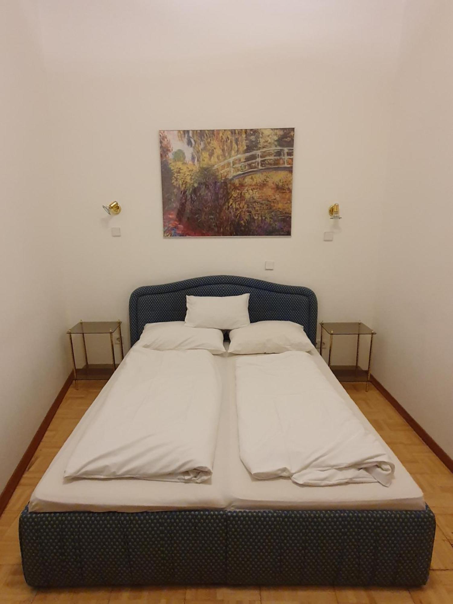 Carlton Apartament *