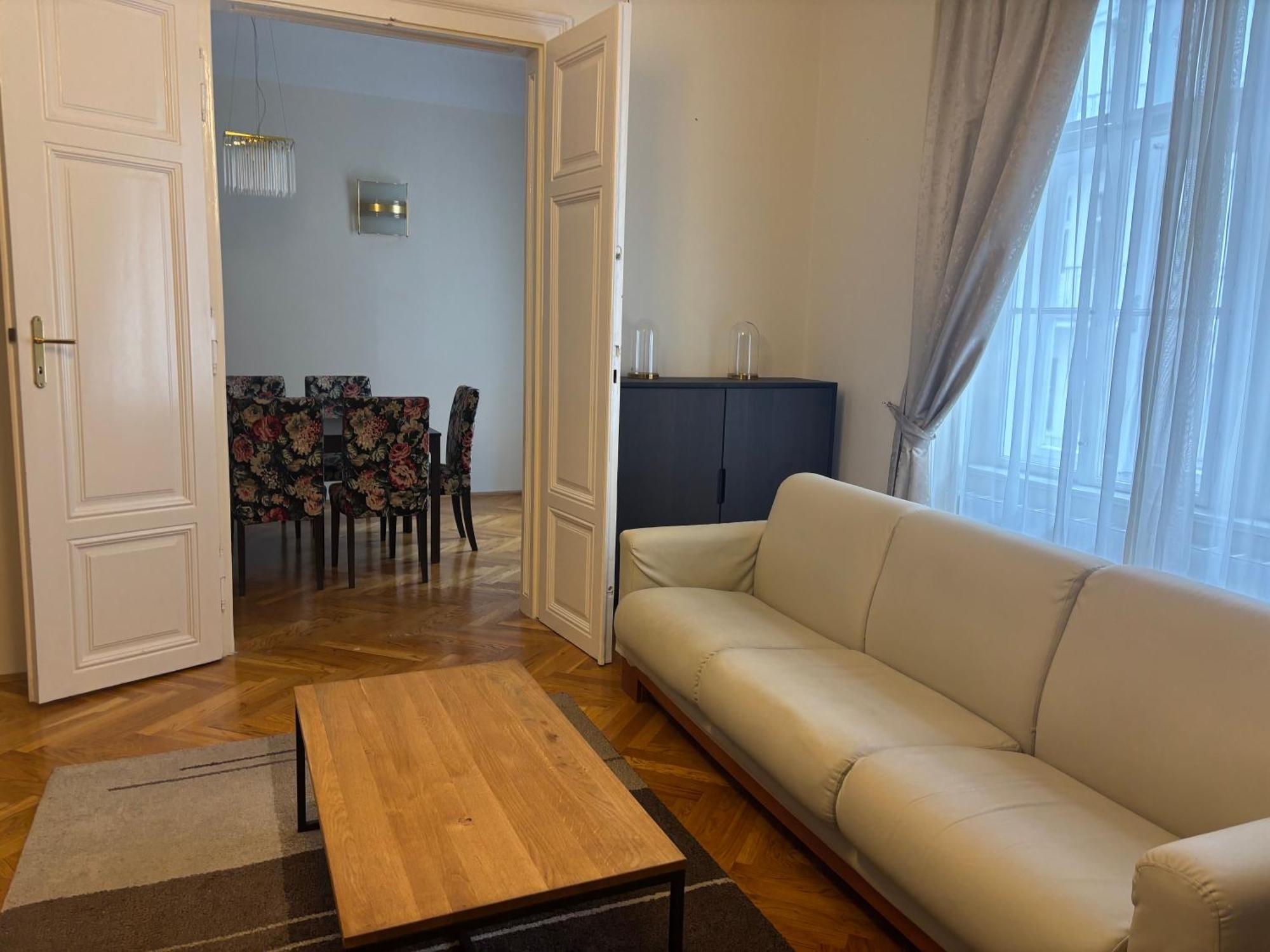 Apartament Carlton